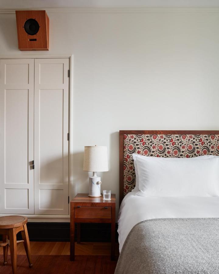 Nine Orchard Hotel New York Bagian luar foto